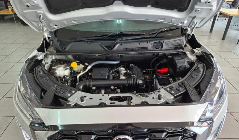 
								Nissan Magnite 1.0 Visia At full									