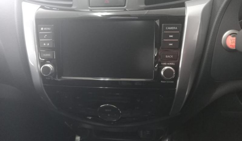 
								Nissan Navara 2.5D Le Plus D Cab 4X2 At full									
