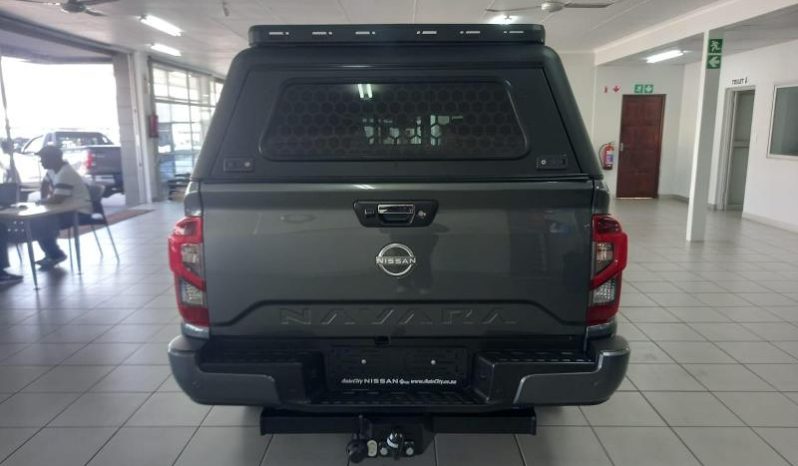 
								Nissan Navara 2.5D Le Plus D Cab 4X2 At full									