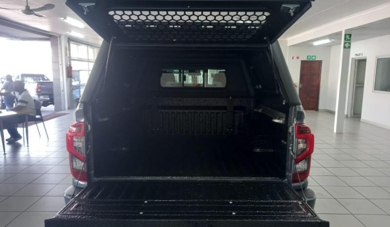 
								Nissan Navara 2.5D Le Plus D Cab 4X2 At full									