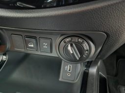 
										Nissan Navara 2.5D Pro-4X Warrior D Cab 4X4 At full									