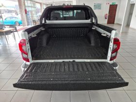 Nissan Navara 2.5D Pro-4X Warrior D Cab 4X4 At