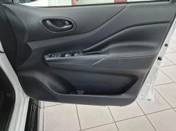 
										Nissan Navara 2.5D Pro-4X Warrior D Cab 4X4 At full									