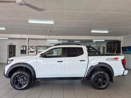 
										Nissan Navara 2.5D Pro-4X Warrior D Cab 4X4 At full									
