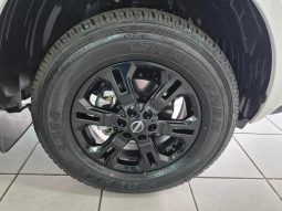 
										Nissan Navara 2.5D Stealth D Cab 4X2 At full									