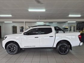 Nissan Navara 2.5D Stealth D Cab 4X2 At
