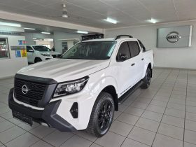 Nissan Navara 2.5D Stealth D Cab 4X2 At