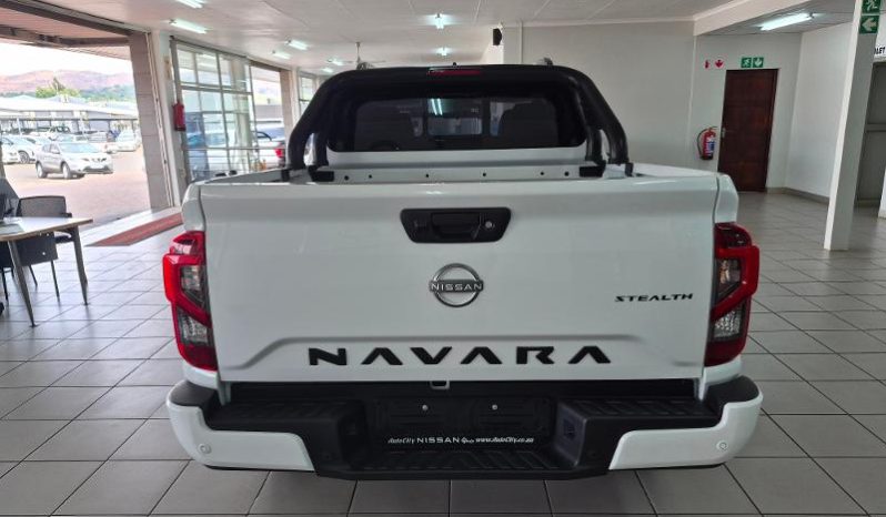 
								Nissan Navara 2.5D Stealth D Cab 4X2 At full									