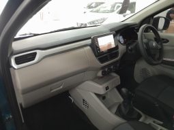 
										Renault Triber 1.0 Evolution full									