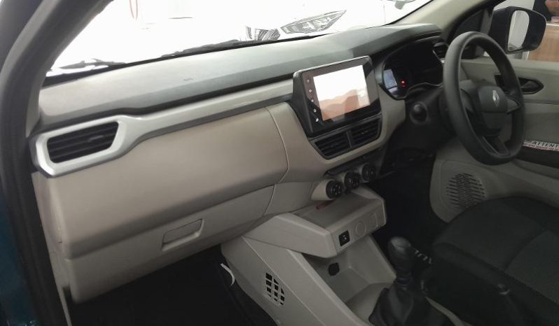 
								Renault Triber 1.0 Evolution full									