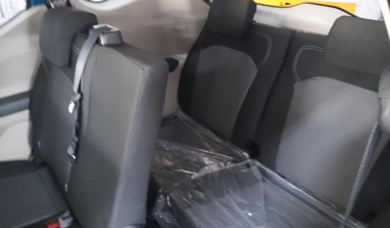 
								Renault Triber 1.0 Evolution full									