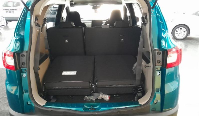 
								Renault Triber 1.0 Evolution full									