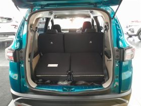 Renault Triber 1.0 Techno