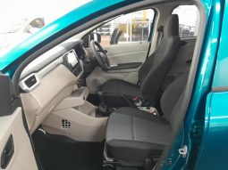 
										Renault Triber 1.0 Evolution full									