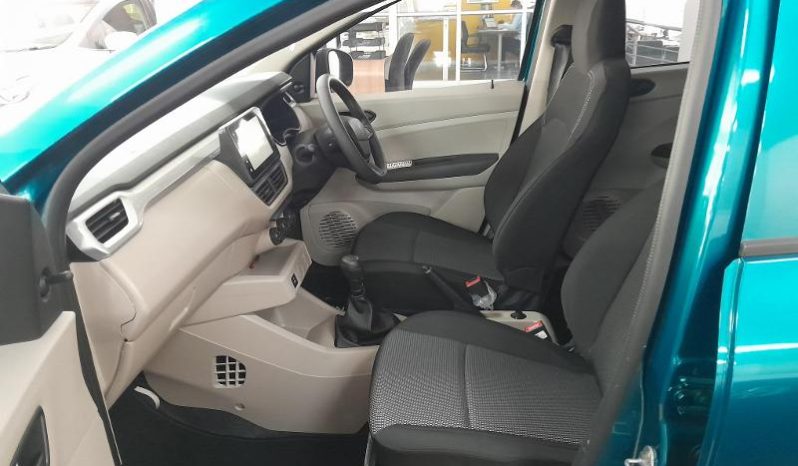 
								Renault Triber 1.0 Evolution full									