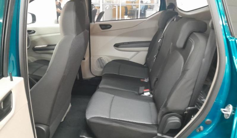 
								Renault Triber 1.0 Evolution full									
