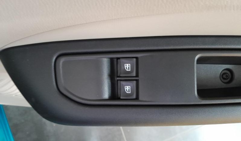 
								Renault Triber 1.0 Evolution full									