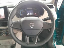 
										Renault Triber 1.0 Evolution full									