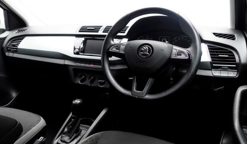 
								SKODA FABIA 1.0 TSI SE Hatchback 5dr Petrol DSG Euro 6 (s/s) ( full									