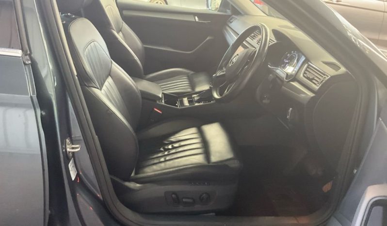 
								SKODA SUPERB 1.4 TSI ACT SE L Executive Estate 5dr Petrol DSG E full									