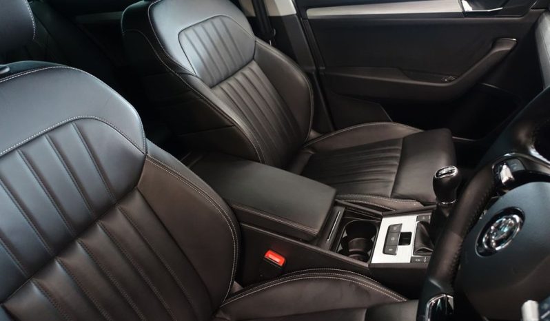 
								SKODA SUPERB 2.0 TDI SE Technology Estate 5dr Diesel Manual Eur full									