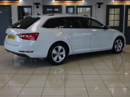 
										SKODA SUPERB 2.0 TDI SE Technology Estate 5dr Diesel Manual Eur full									
