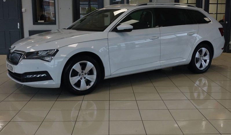 
								SKODA SUPERB 2.0 TDI SE Technology Estate 5dr Diesel Manual Eur full									