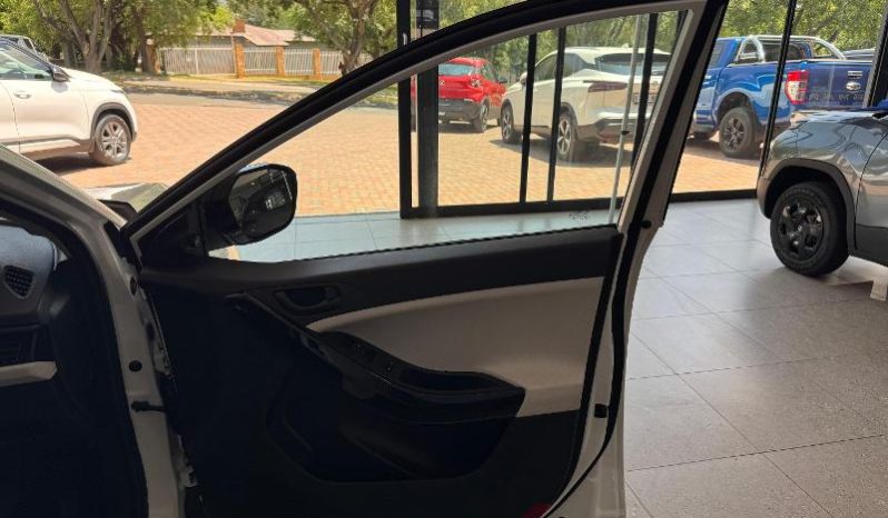 
								Tata Curvv 1.2T Creative Dca full									