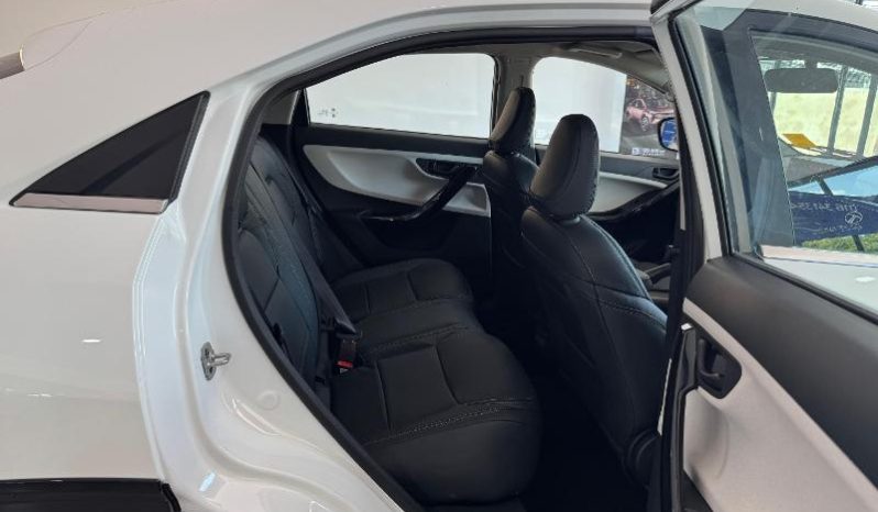
								Tata Curvv 1.2T Creative Dca full									