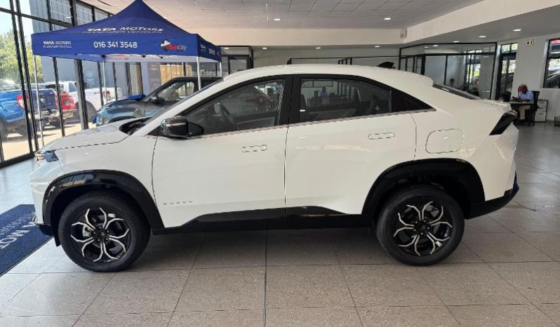 
								Tata Curvv 1.2T Creative Dca full									