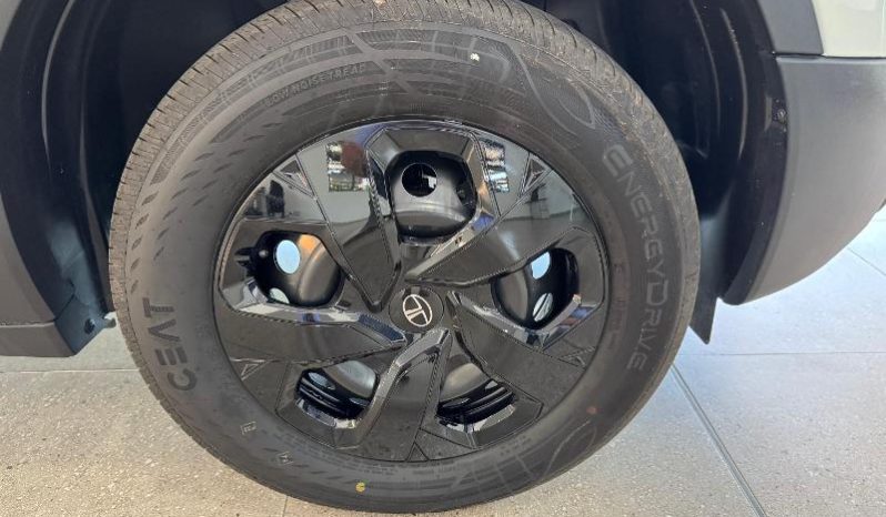 
								Tata Punch 1.2 Adventure Plus S full									