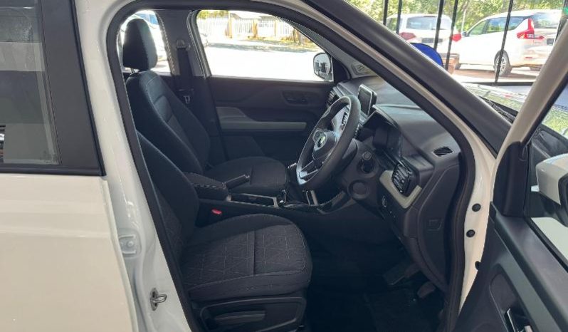 
								Tata Punch 1.2 Adventure Plus S full									