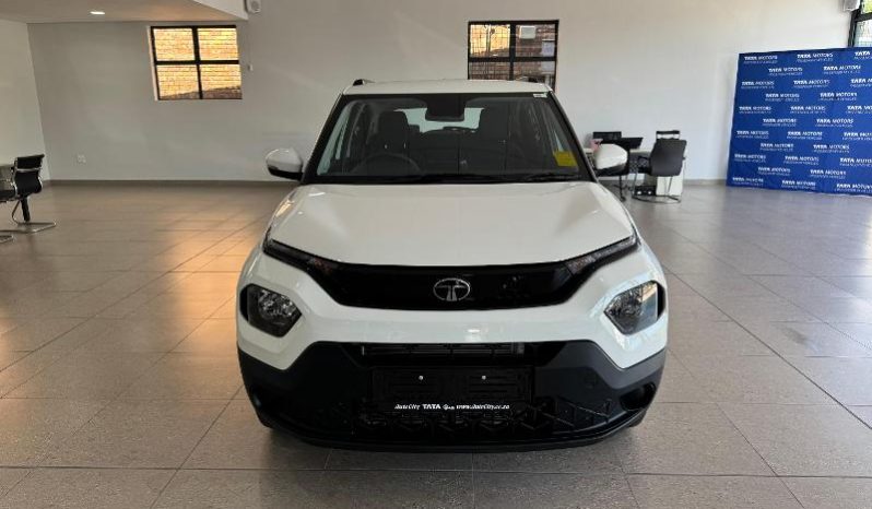
								Tata Punch 1.2 Adventure Plus S full									