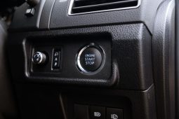 
										Toyota Land Cruiser Prado 2.8GD VX-L full									
