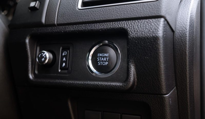 
								Toyota Land Cruiser Prado 2.8GD VX-L full									