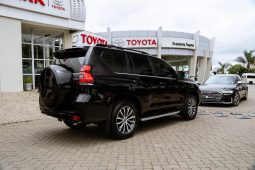 
										Toyota Land Cruiser Prado 2.8GD VX-L full									
