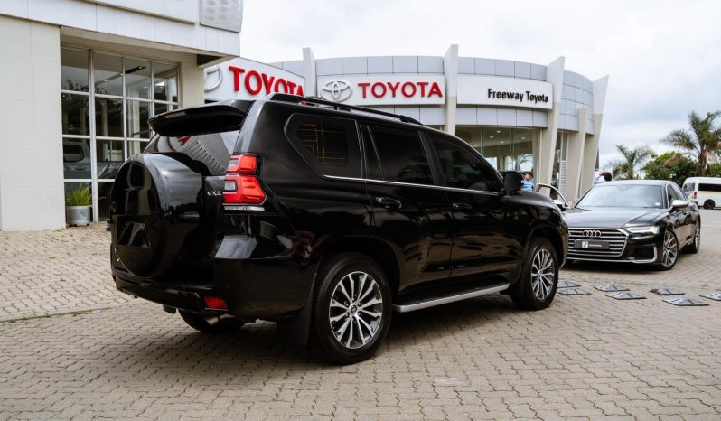 
								Toyota Land Cruiser Prado 2.8GD VX-L full									