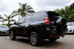 
										Toyota Land Cruiser Prado 2.8GD VX-L full									
