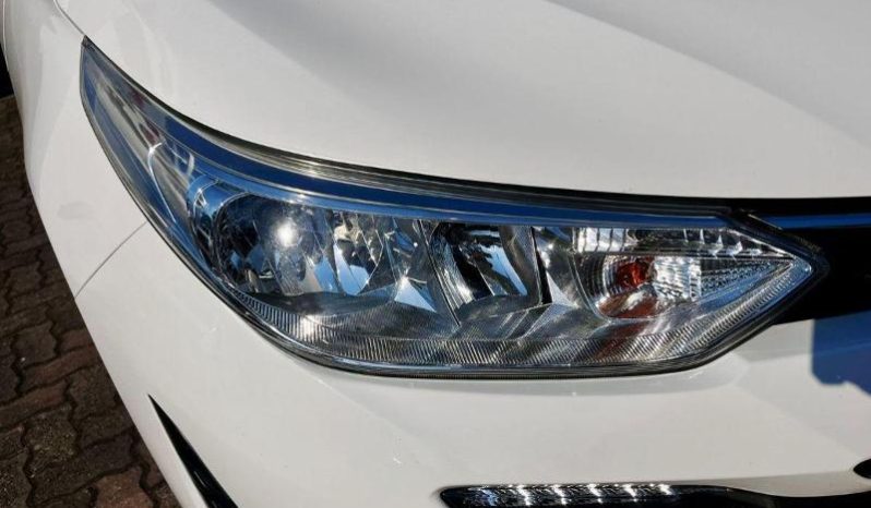 
								Toyota Yaris 1.5 Xs Cvt full									