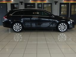 
										VAUXHALL INSIGNIA 2.0 CDTi Elite Nav Sports Tourer 5dr Diesel Auto E full									
