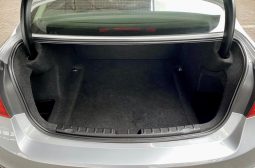 
										BMW 3 Series Sedan 320d Sport Line full									