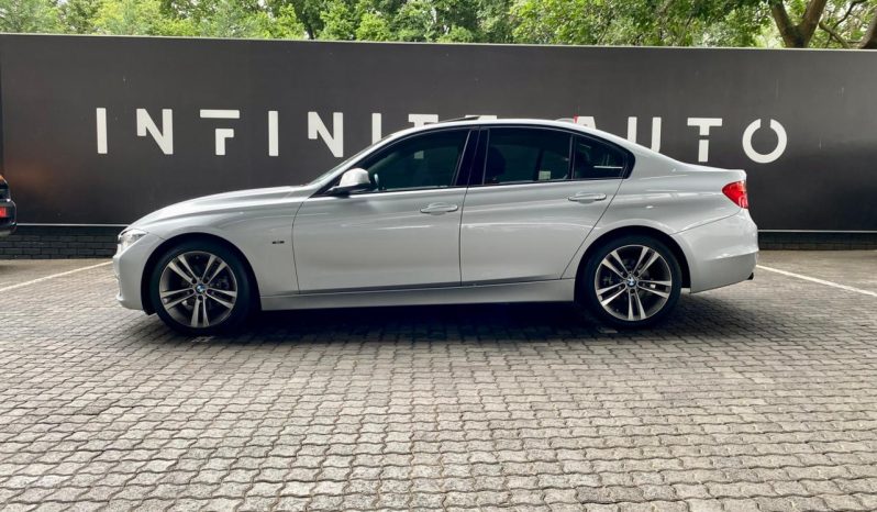 
								BMW 3 Series Sedan 320d Sport Line full									