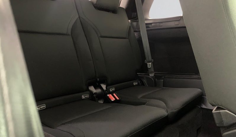 
								Land Rover Discovery 3.0 D S (190kW) full									