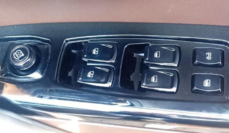 
								Mahindra Scorpio N 2.2D Z8L Adventure 4X4 At full									