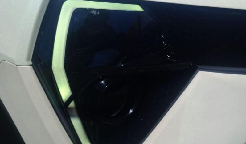 
								Mahindra XUV 3X0 1.2 AX5 MT full									