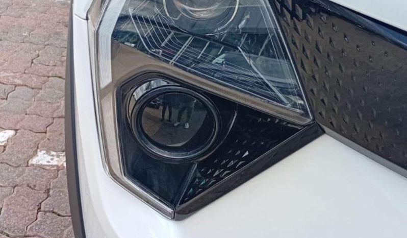 
								Mahindra Xuv3XO 1.2T Mx3 full									