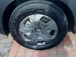 
										Mahindra Xuv3XO 1.2T Mx3 full									