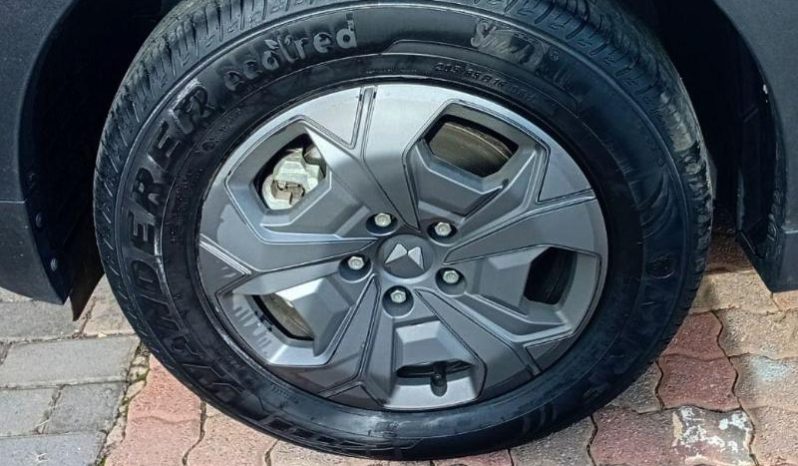 
								Mahindra Xuv3XO 1.2T Mx3 full									