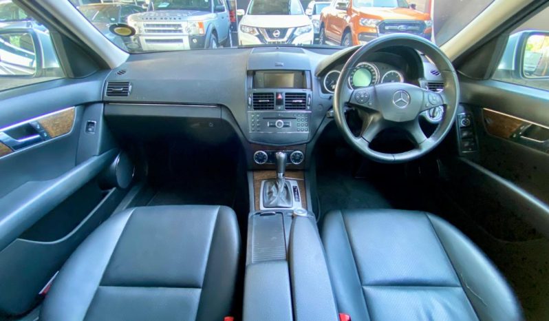 
								Mercedes Benz C-Class Sedan C 220cdi Classic Touchshift full									