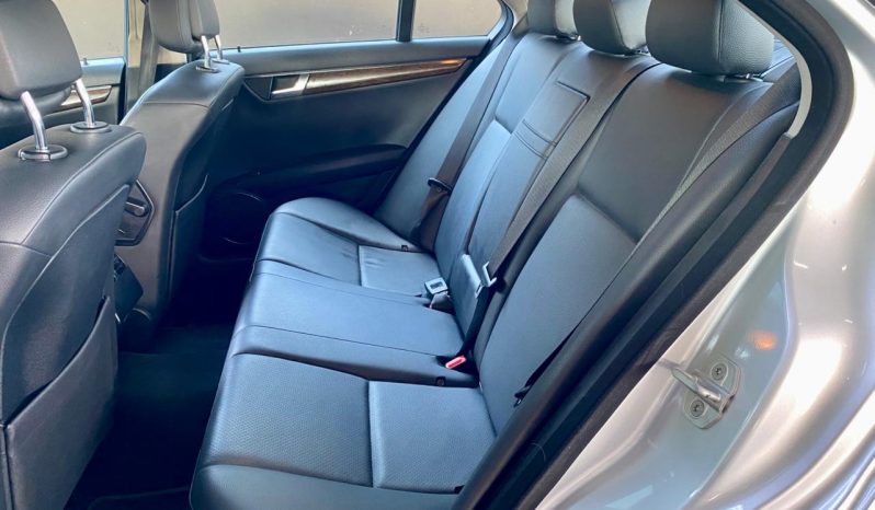 
								Mercedes Benz C-Class Sedan C 220cdi Classic Touchshift full									
